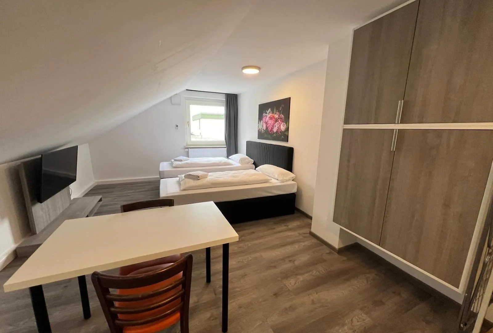 V3-6 Geraeumige Monteur Wohnung Mit 2 Schlafzimmern هانوفر 0*,  ألمانيا