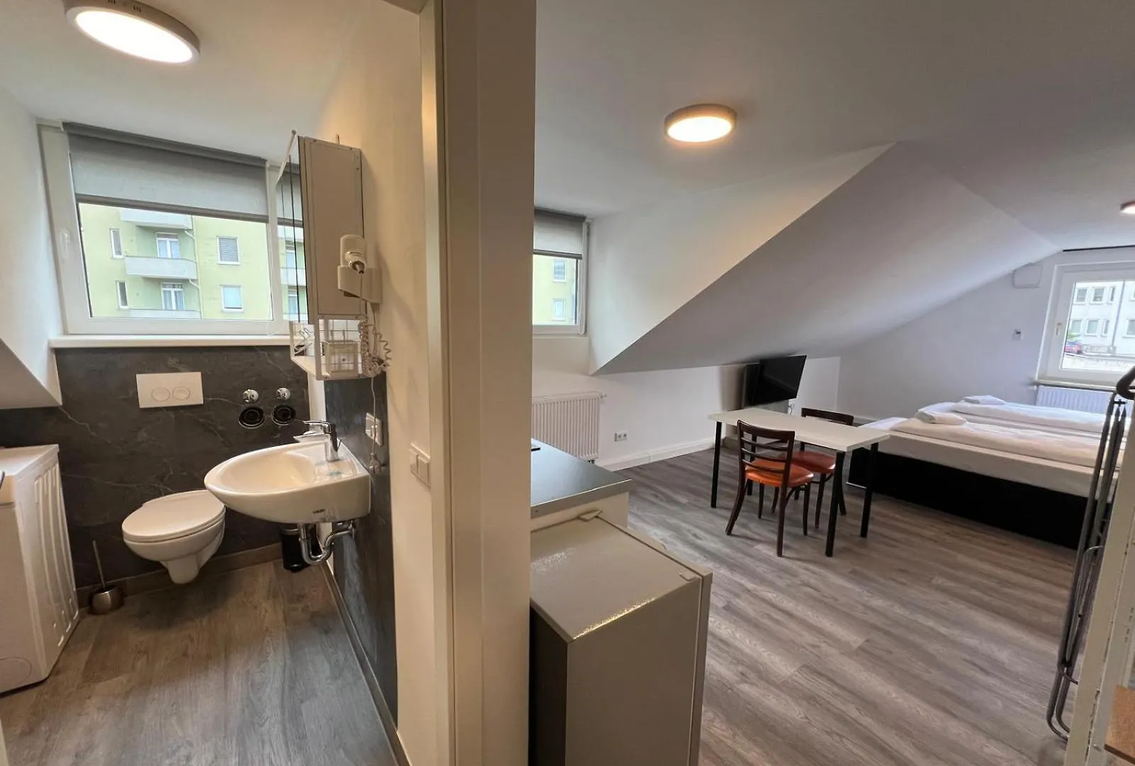 شقة V3-6 Geraeumige Monteur Wohnung Mit 2 Schlafzimmern هانوفر ألمانيا