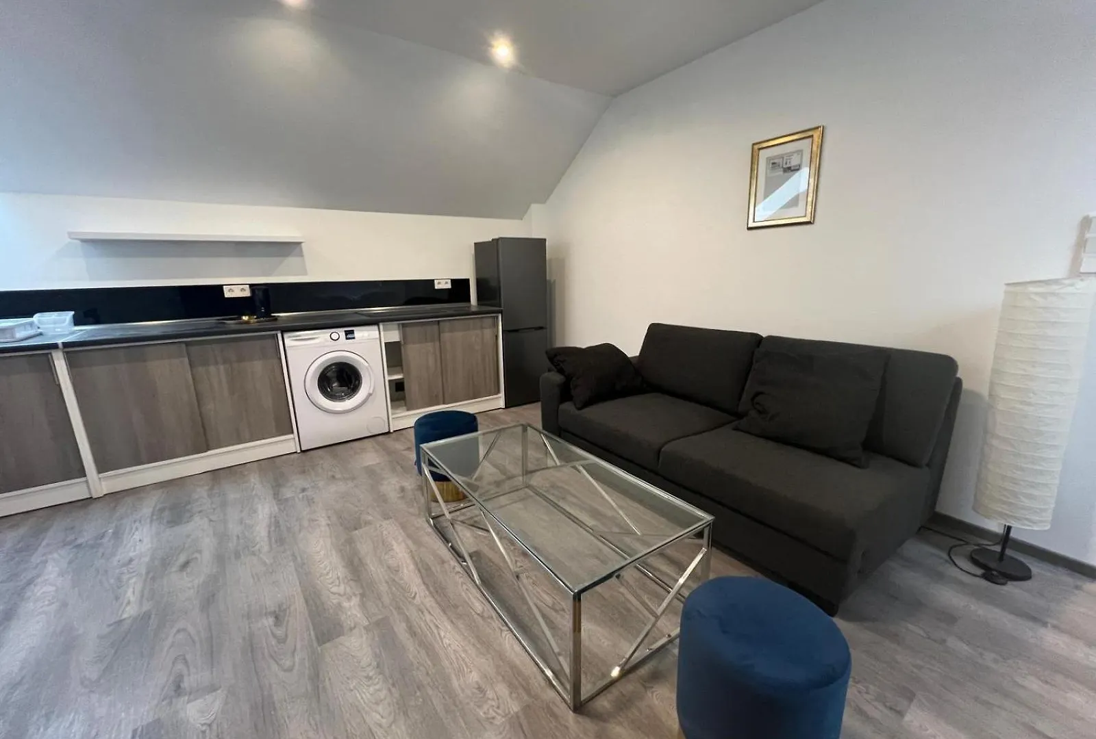 V3-6 Geraeumige Monteur Wohnung Mit 2 Schlafzimmern هانوفر ألمانيا